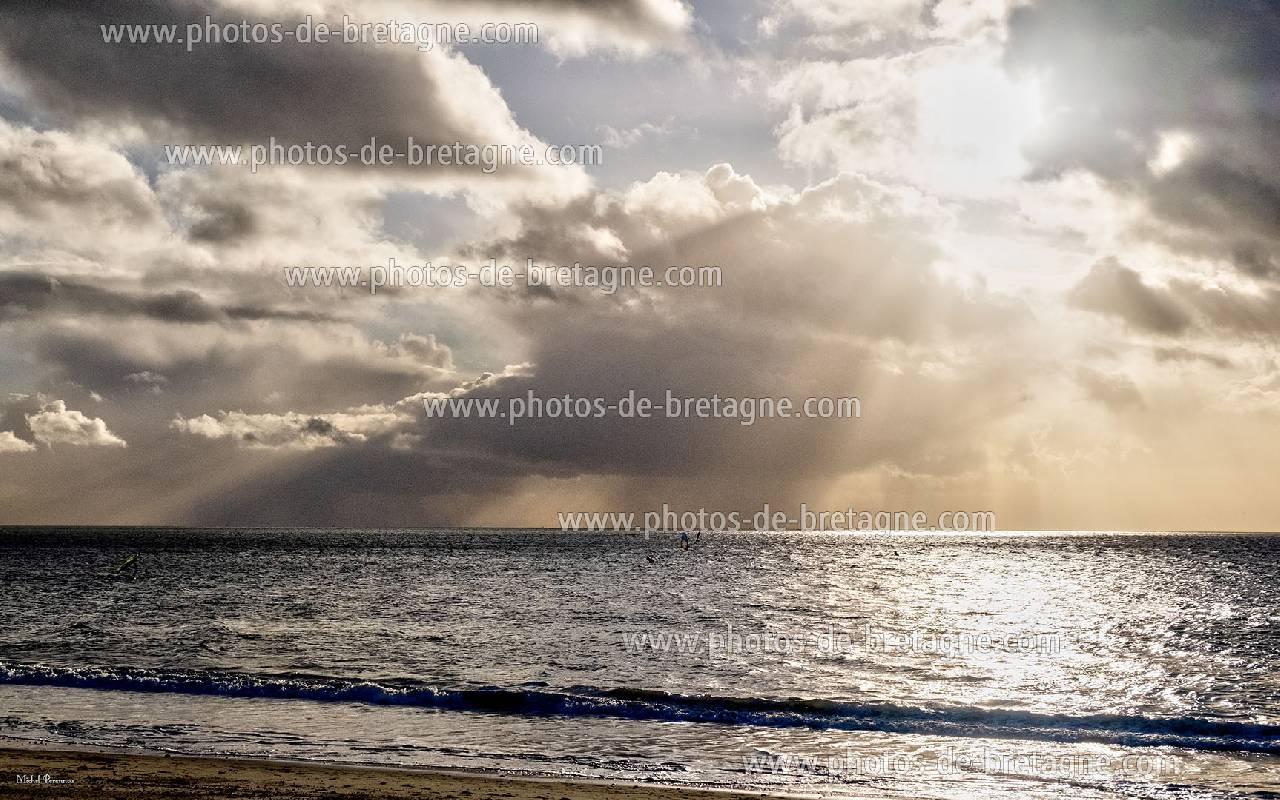Plein soleil sur la plage des Sables Blancs, Concarneau
