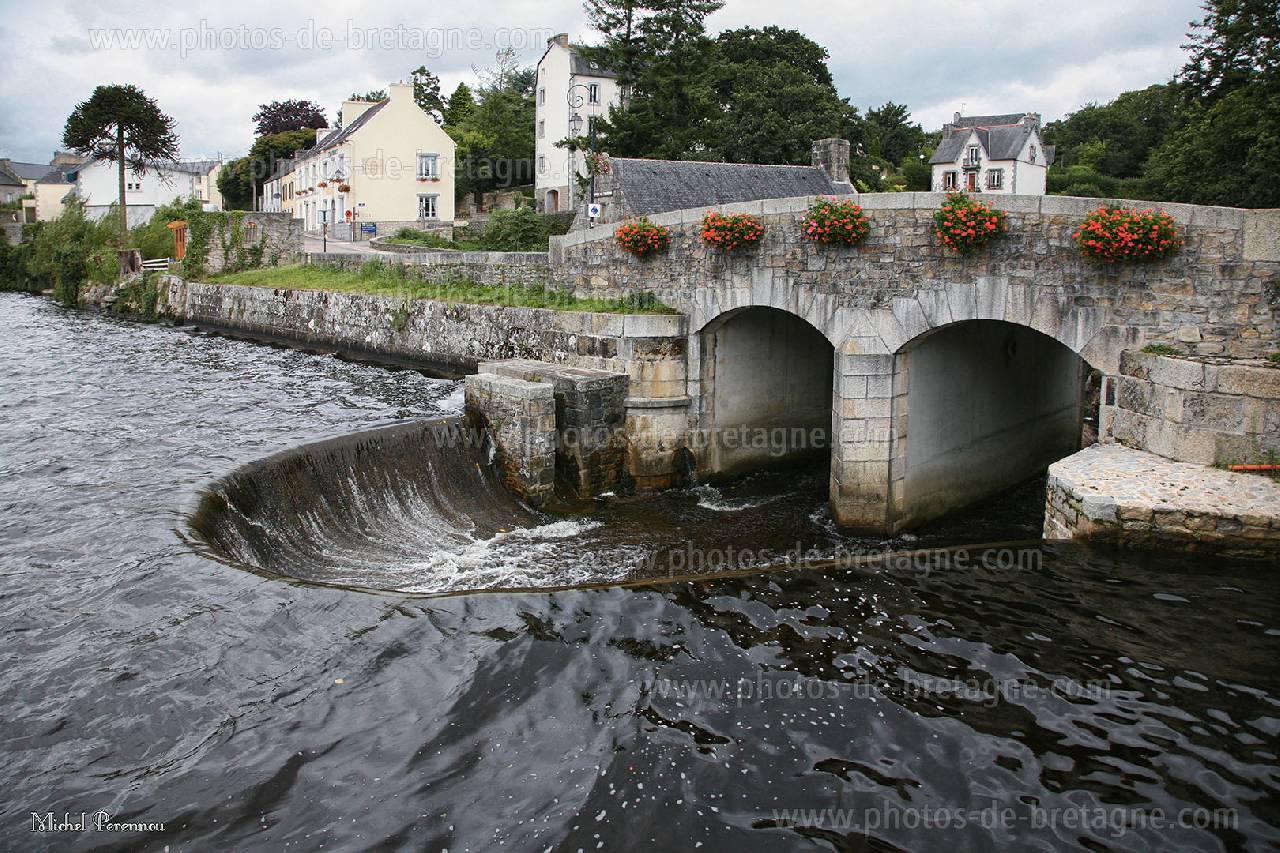 ../pages/au-huelgoat-883.html